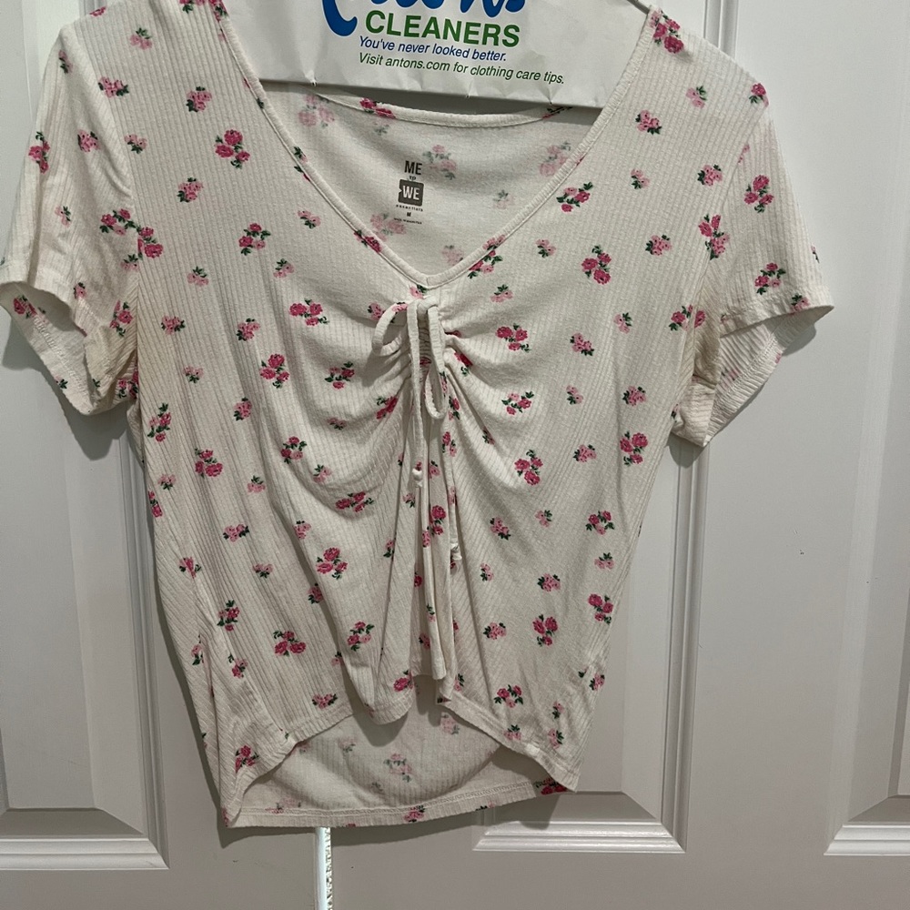 Floral cropped tee💕